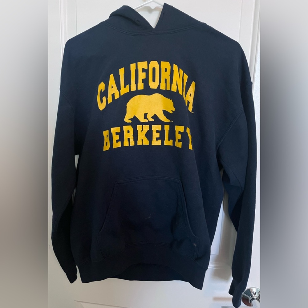 Gildan Navy Blue Sweatshirt with Yellow California Berkeley Bear